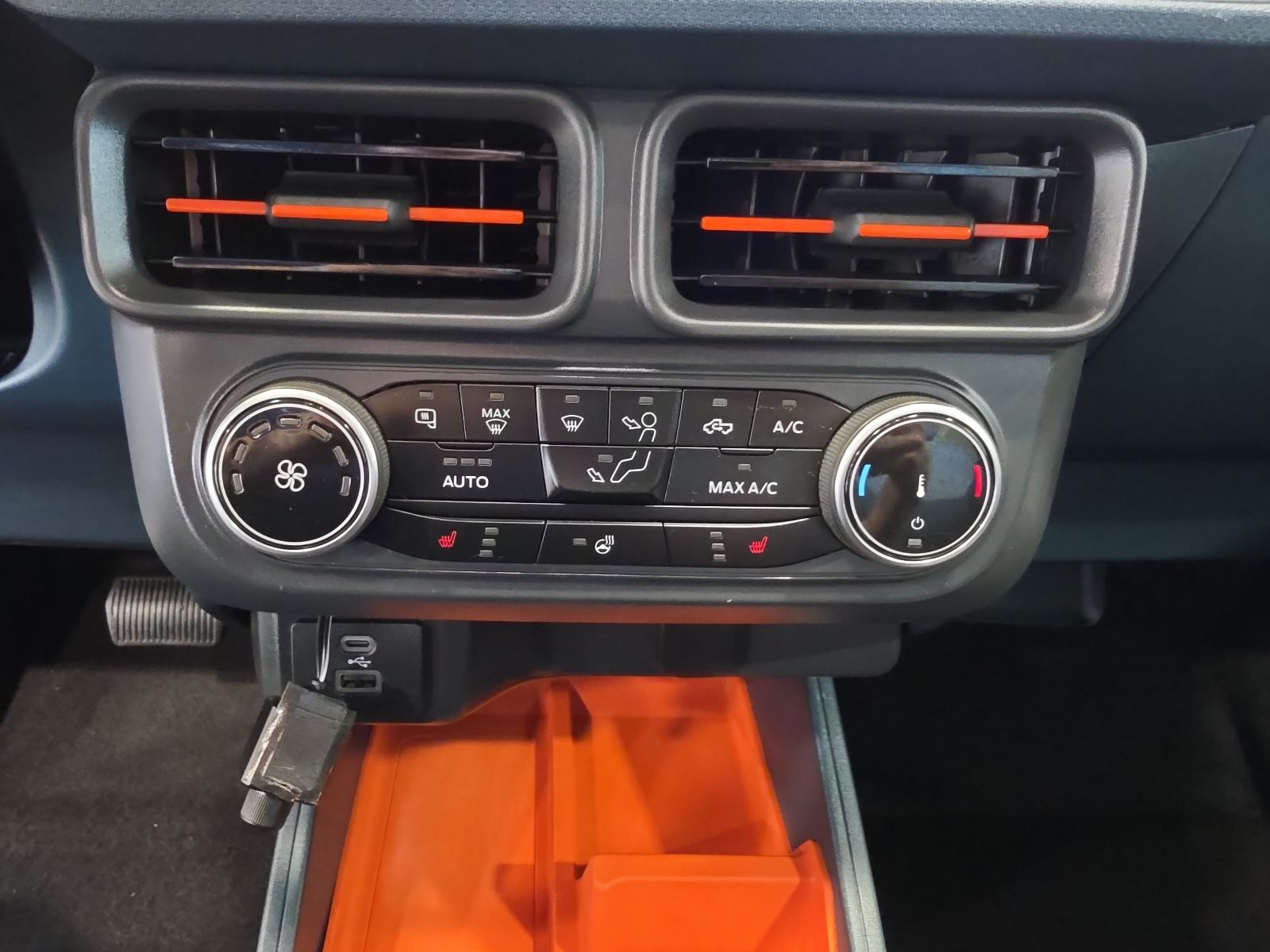 Thumbnail: 2024 Ford Maverick - 21