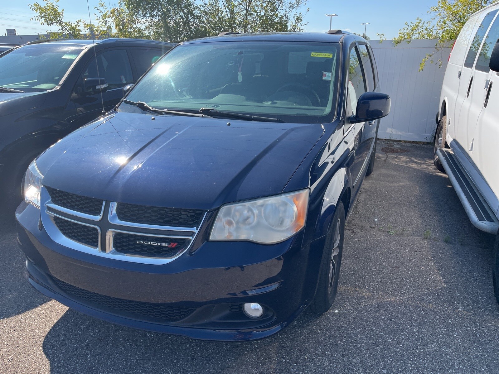 2017 Dodge Grand Caravan SXT photo 3