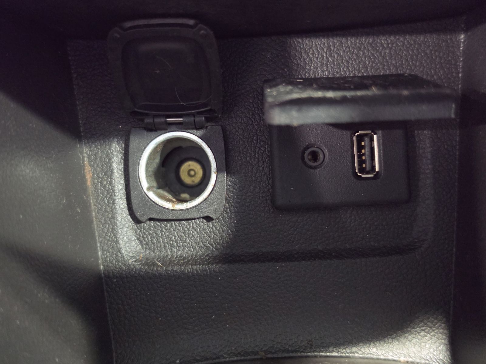Thumbnail: 2015 Buick Encore - 20