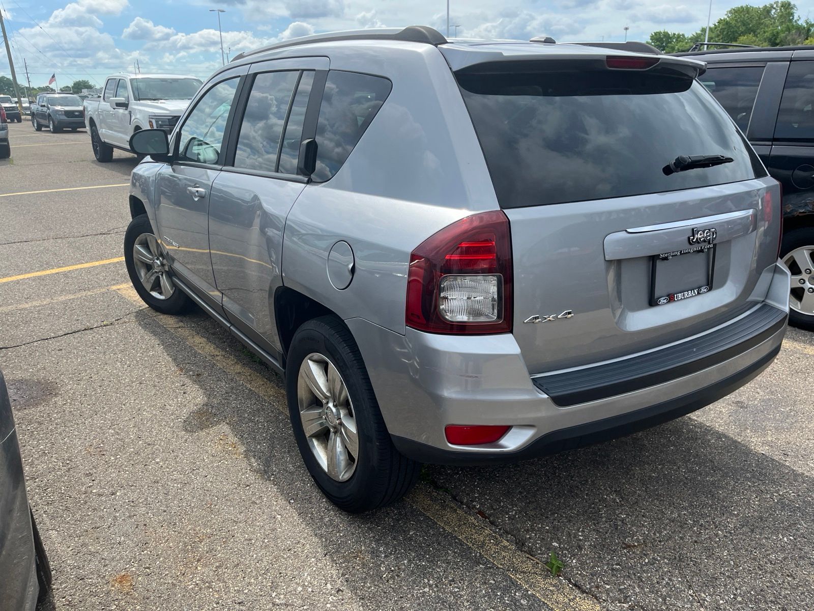 Thumbnail: 2016 Jeep Compass - 10