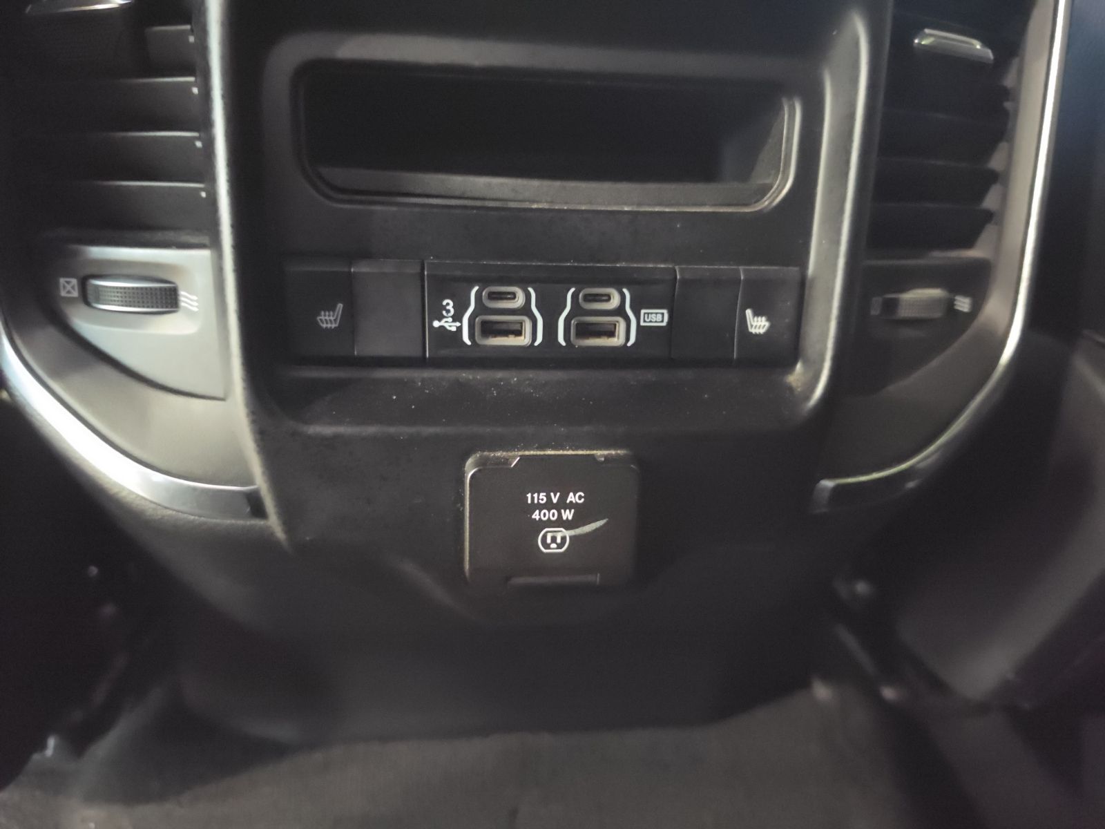 Thumbnail: 2019 RAM 1500 - 32