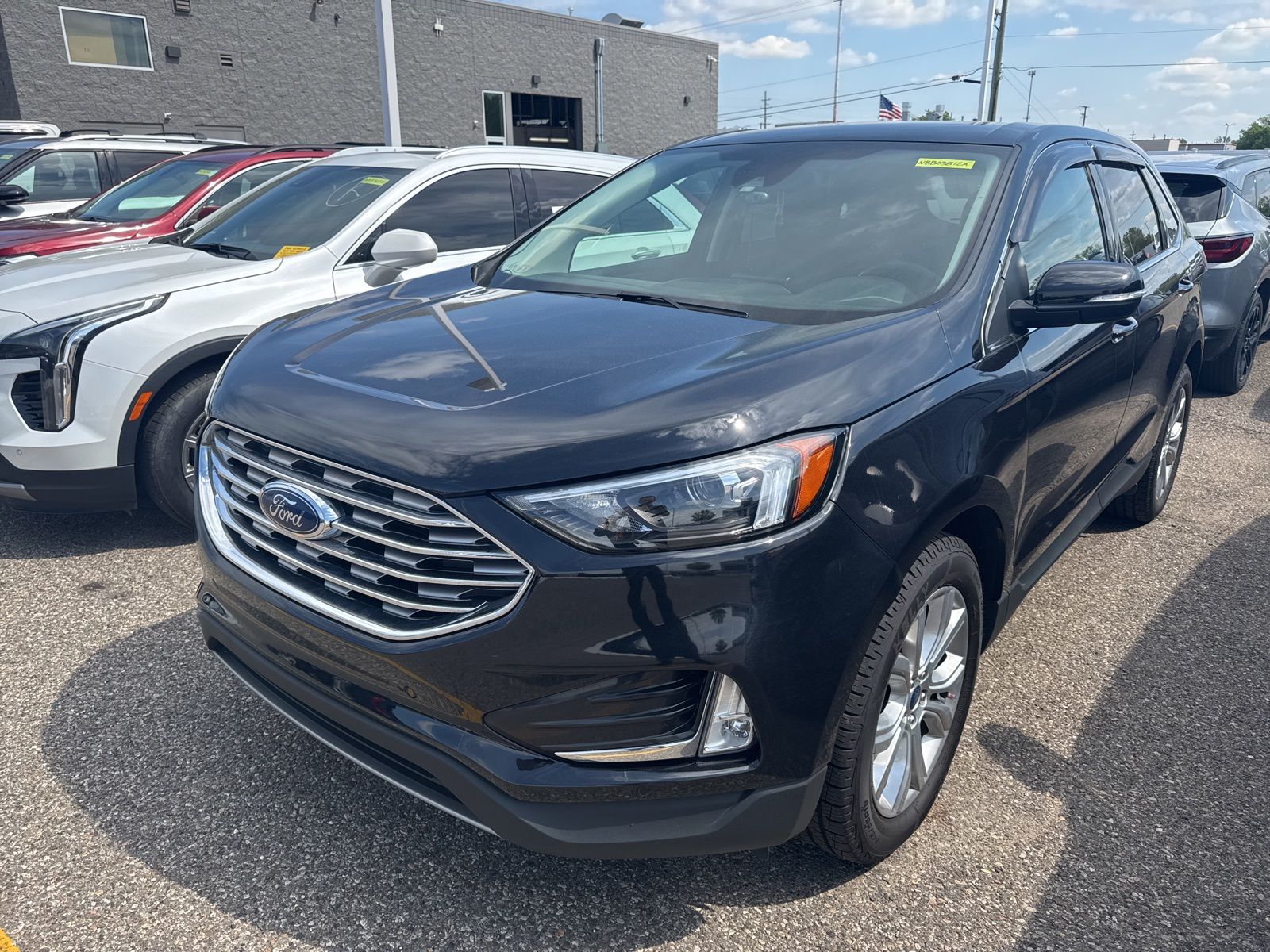 Thumbnail: 2022 Ford Edge - 28