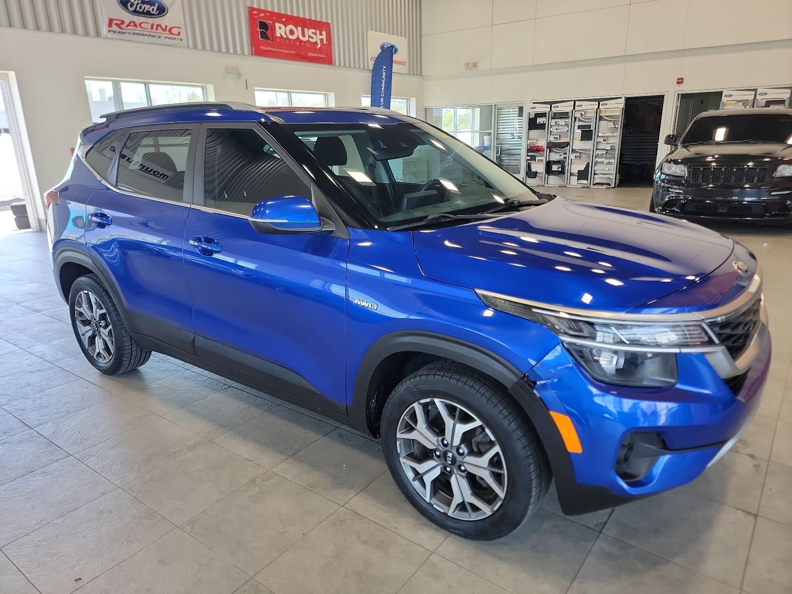Thumbnail: 2021 Kia Seltos - 3