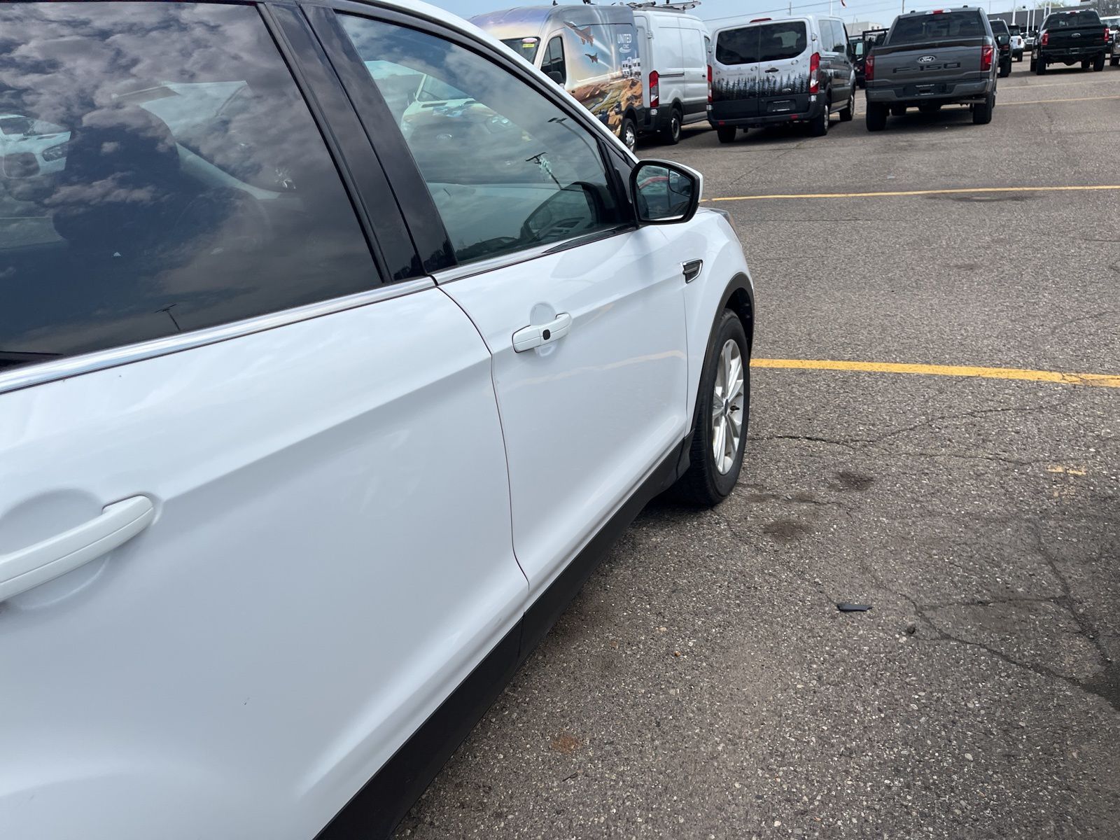 Thumbnail: 2019 Ford Escape - 16
