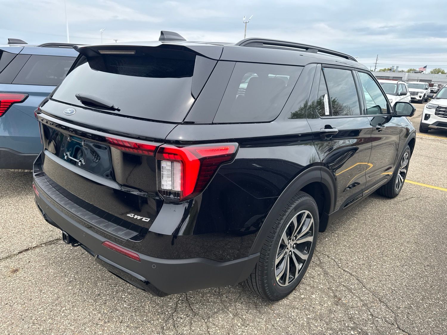 Thumbnail: 2026 Ford Explorer - 9