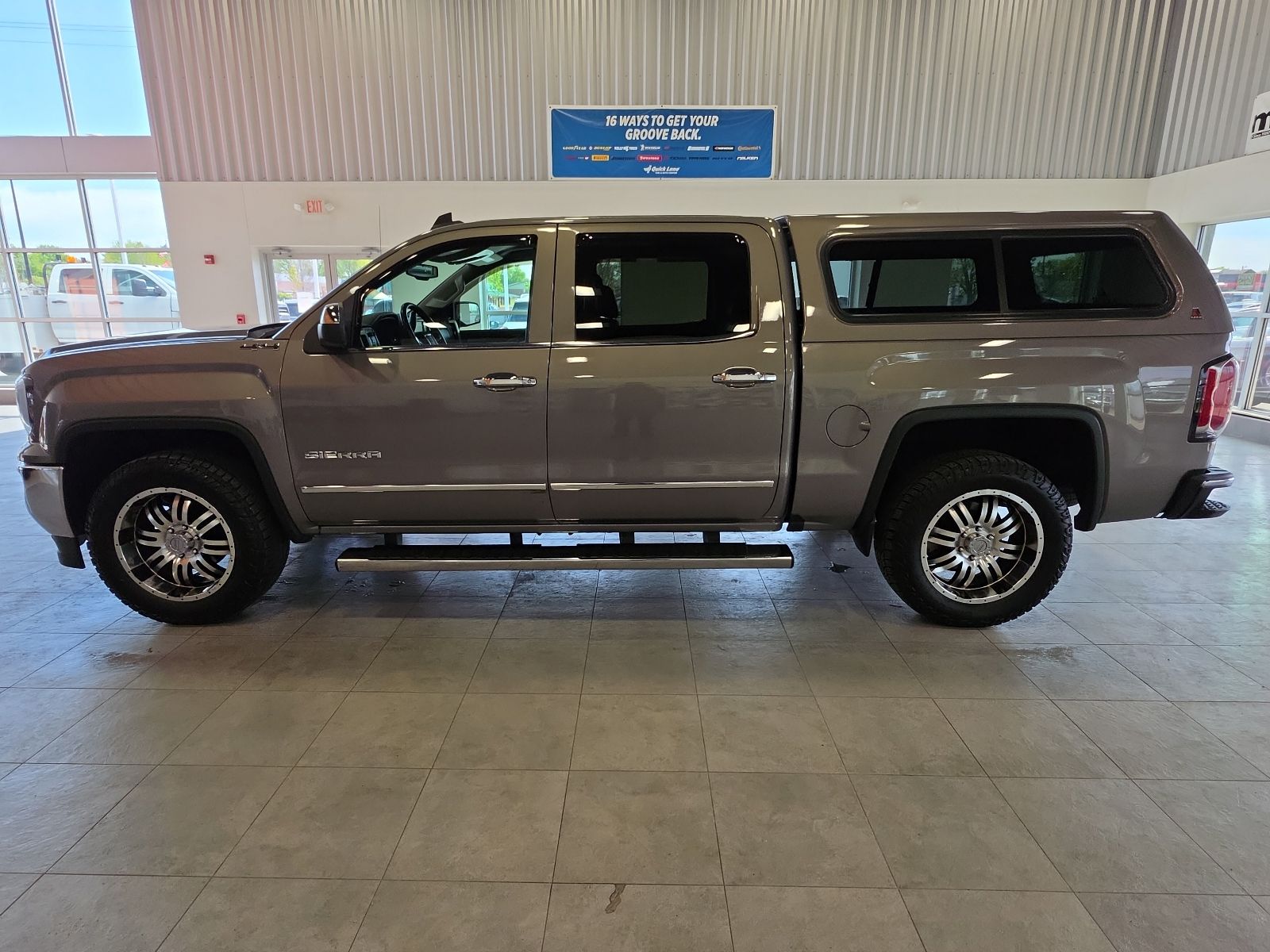 Thumbnail: 2017 GMC Sierra 1500 - 12