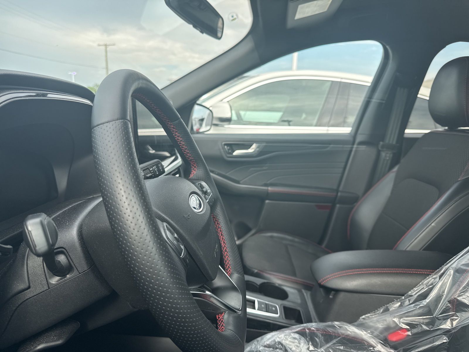 Thumbnail: 2024 Ford Escape - 32