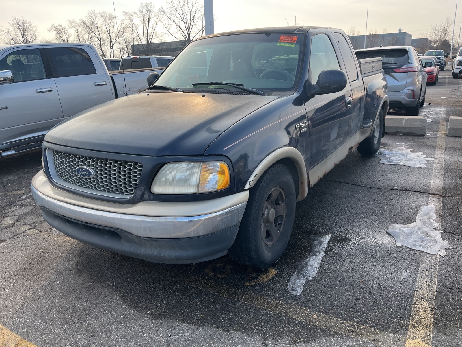 1999 Ford F-150 LARIAT