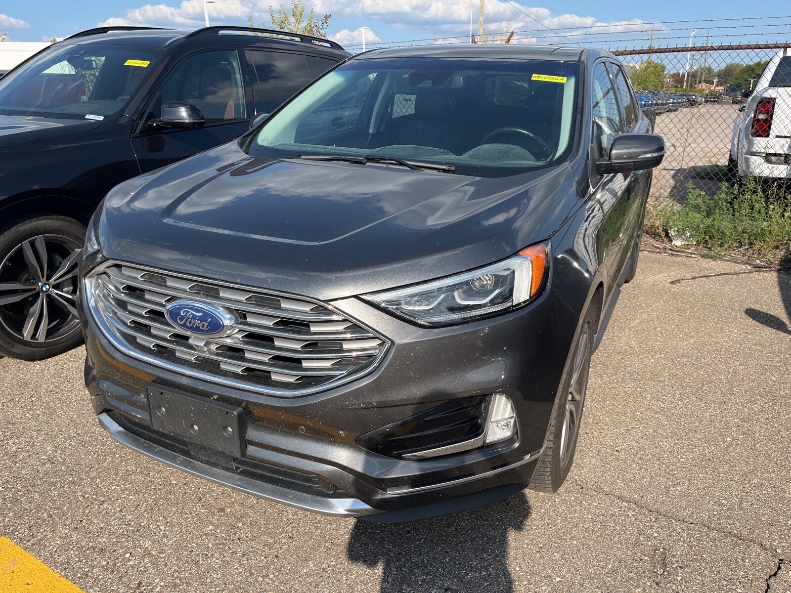 2019 Ford Edge Titanium photo 3