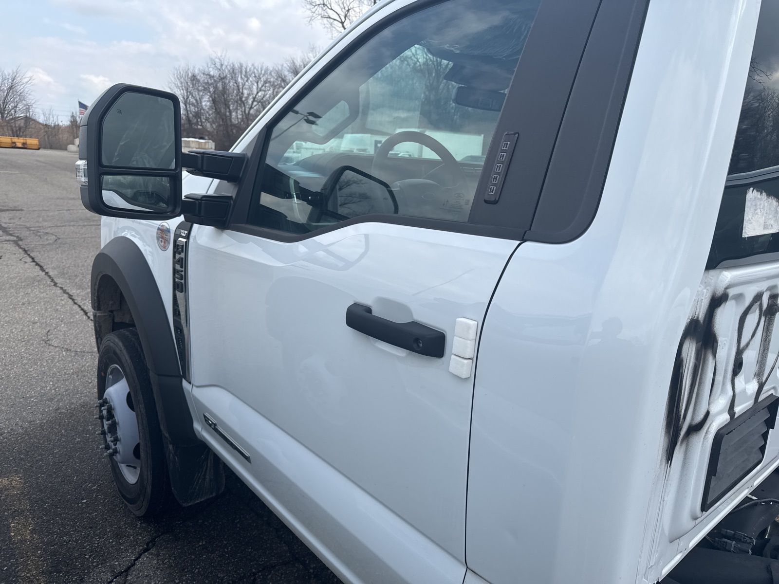 Thumbnail: 2023 Ford F-450 - 3