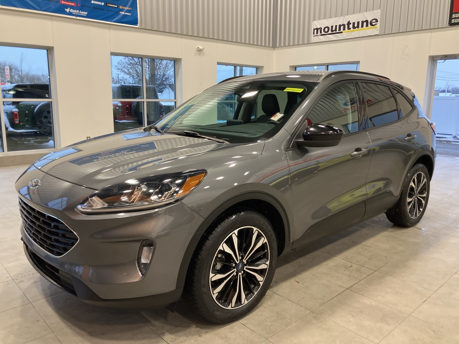 2021 Ford Escape SEL's photo