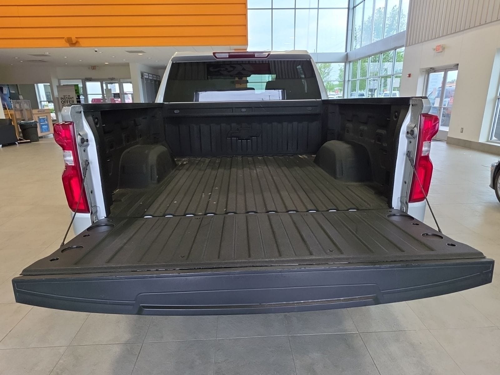 Thumbnail: 2022 Chevrolet Silverado 1500 - 30