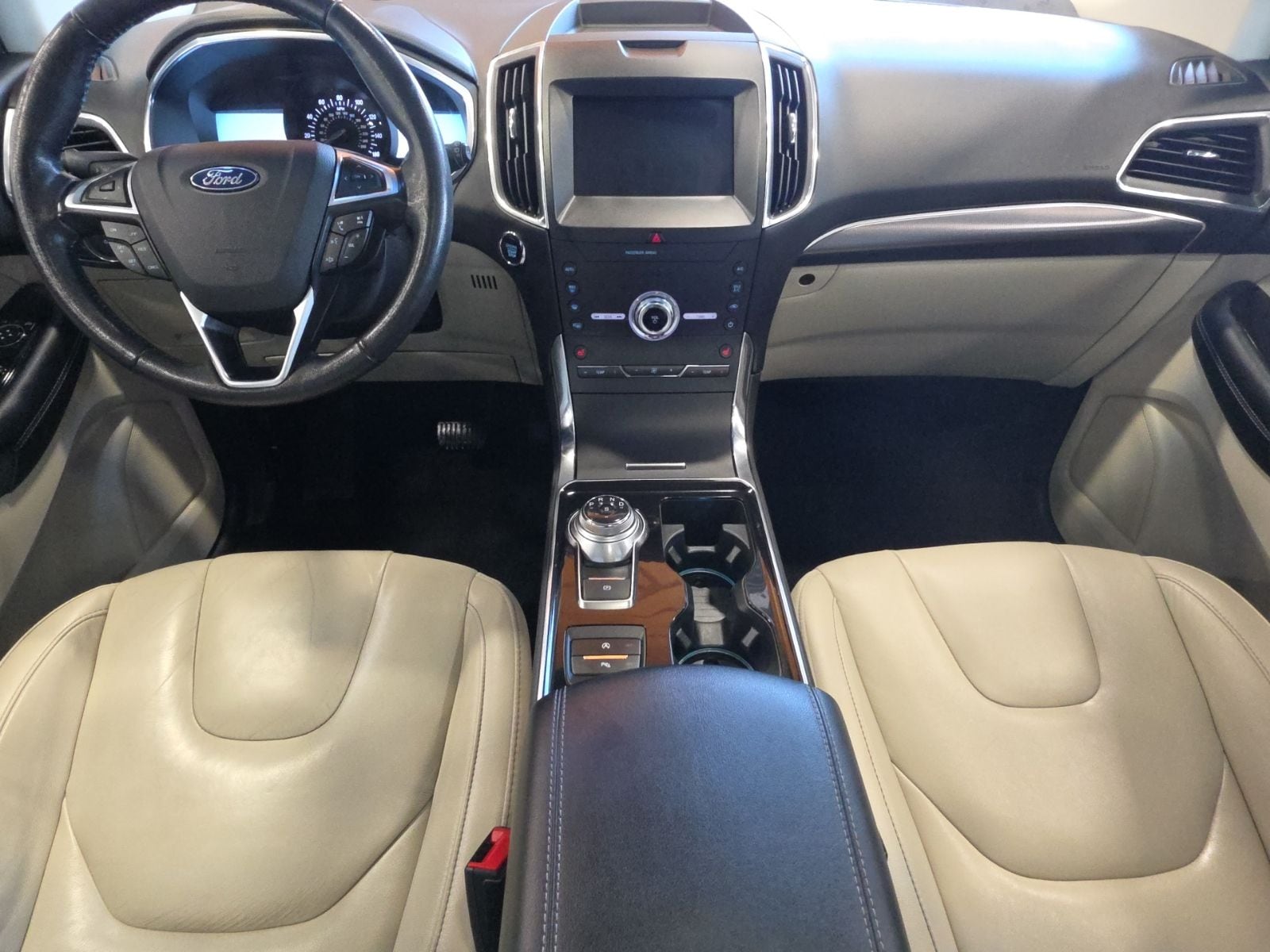 Thumbnail: 2020 Ford Edge - 32