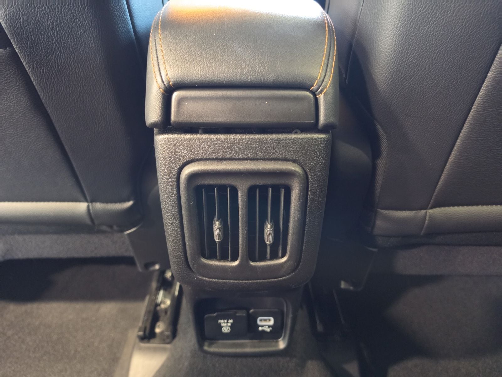 Thumbnail: 2018 Jeep Compass - 28