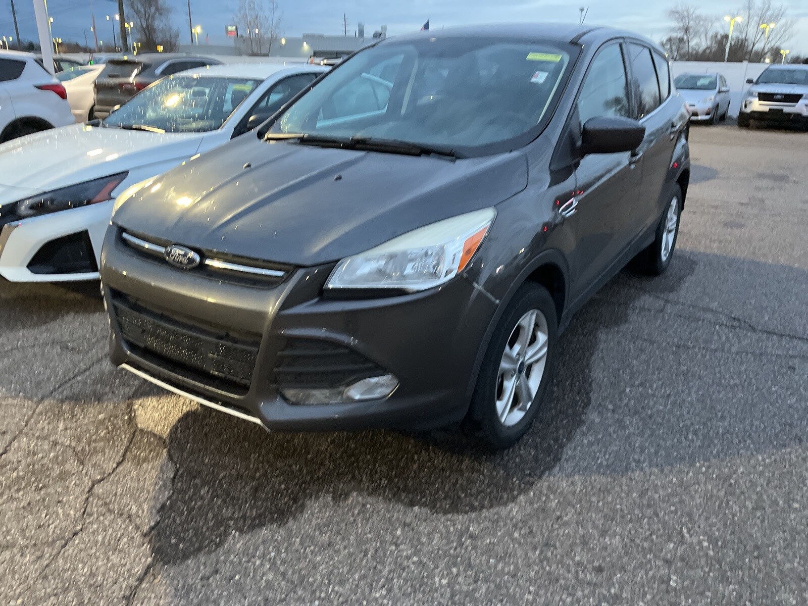 2015 Ford Escape SE photo 2
