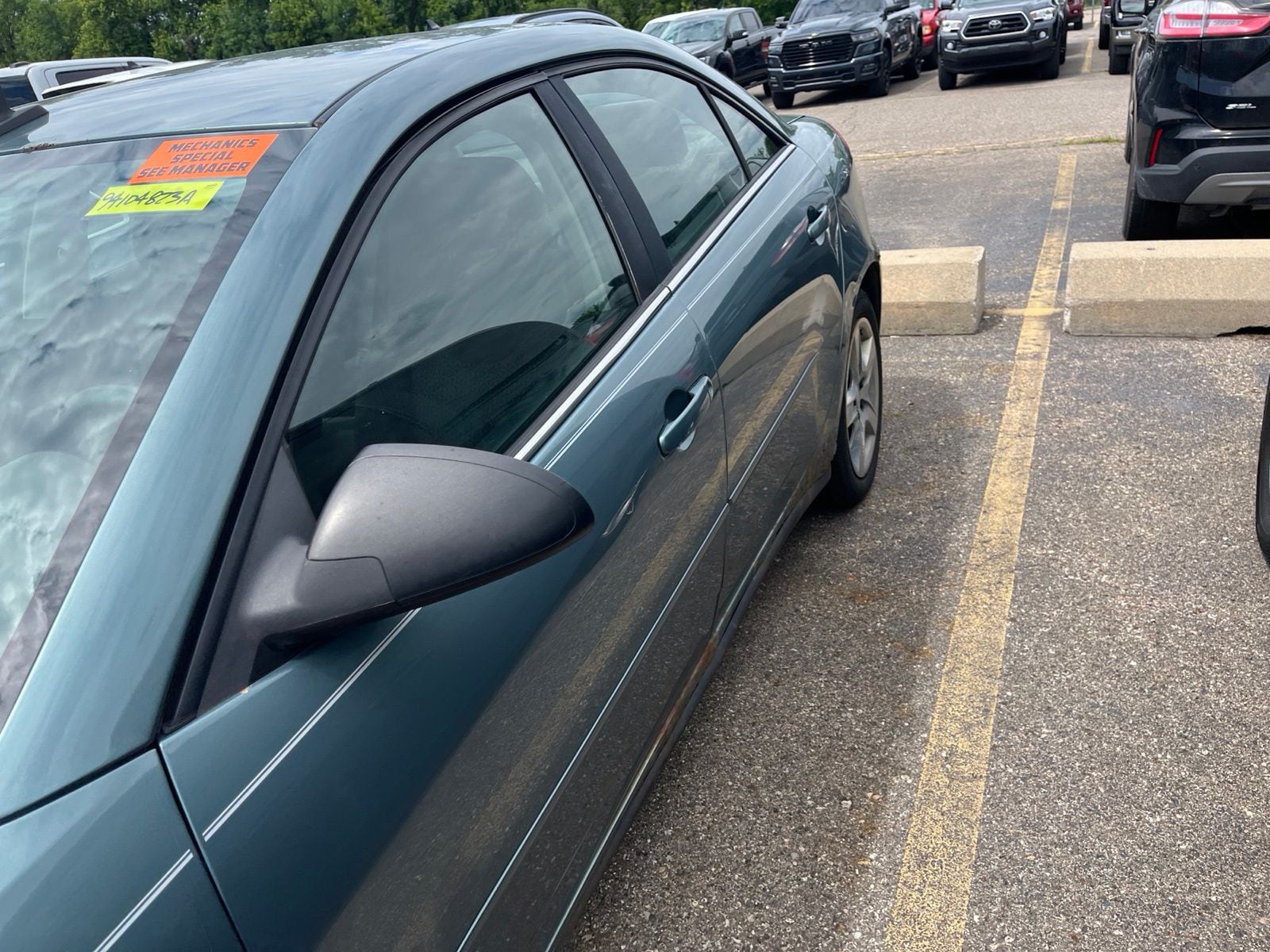 Thumbnail: 2009 Pontiac G6 - 7