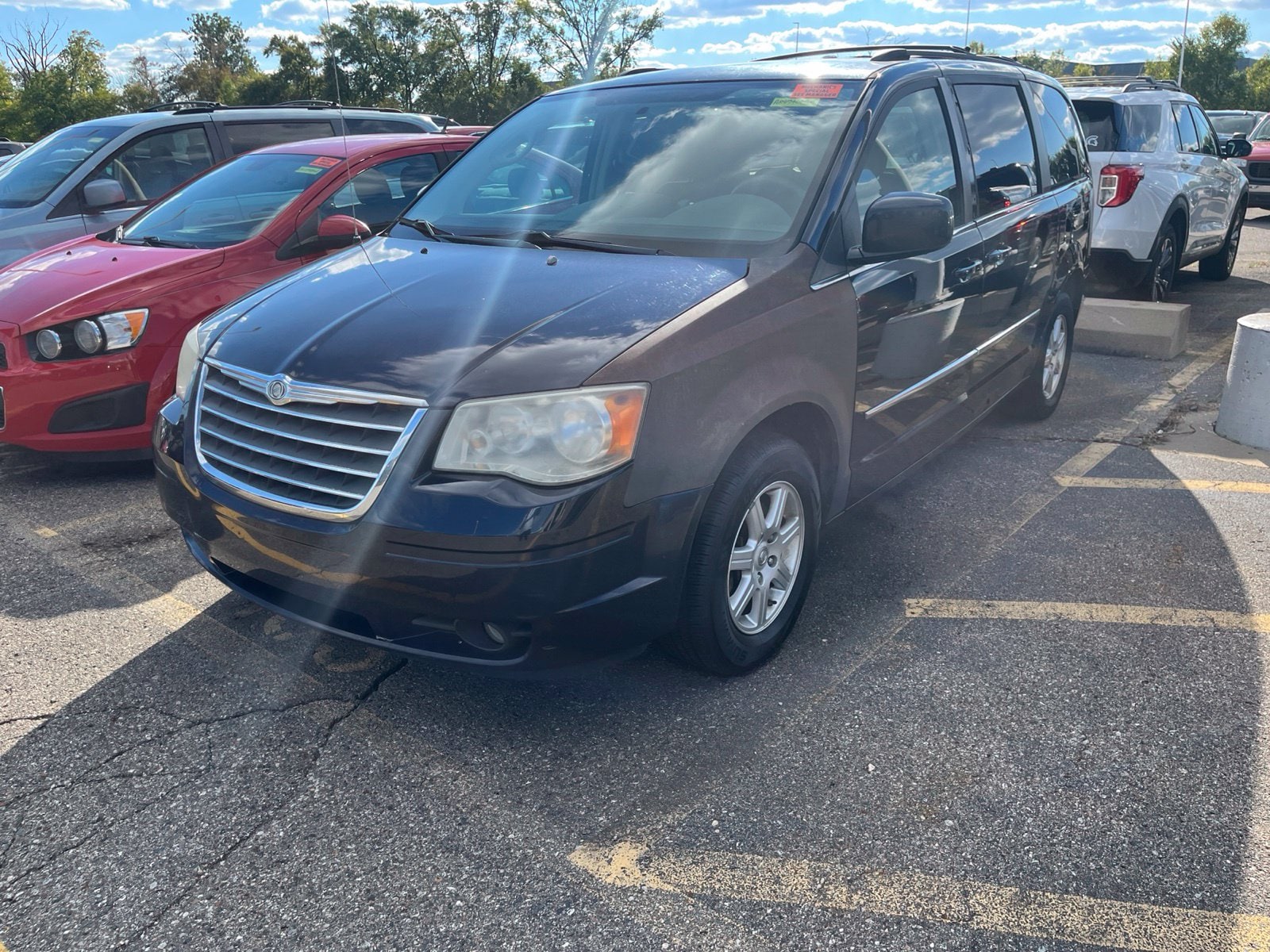Used 2010 Chrysler Town & Country Touring with VIN 2A4RR5D13AR494045 for sale in Sterling Heights, MI