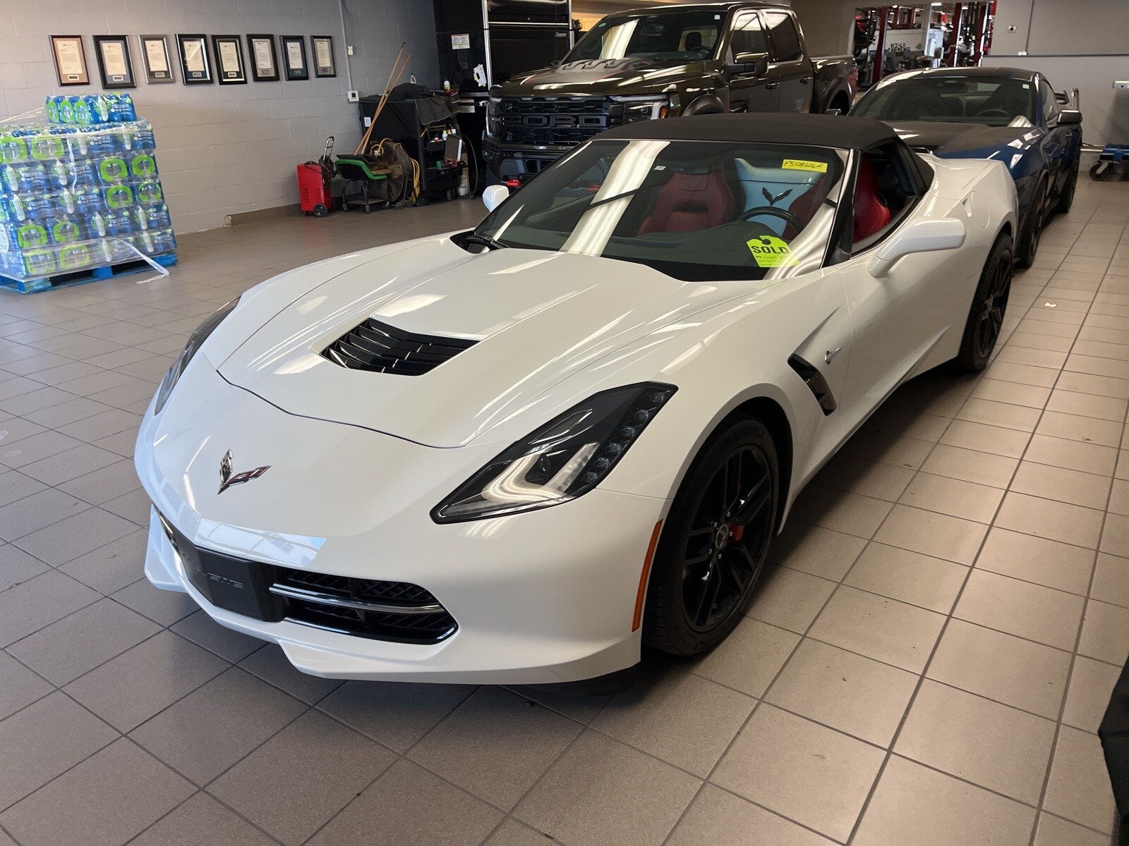 2015 Chevrolet Corvette Stingray Convertible photo 2