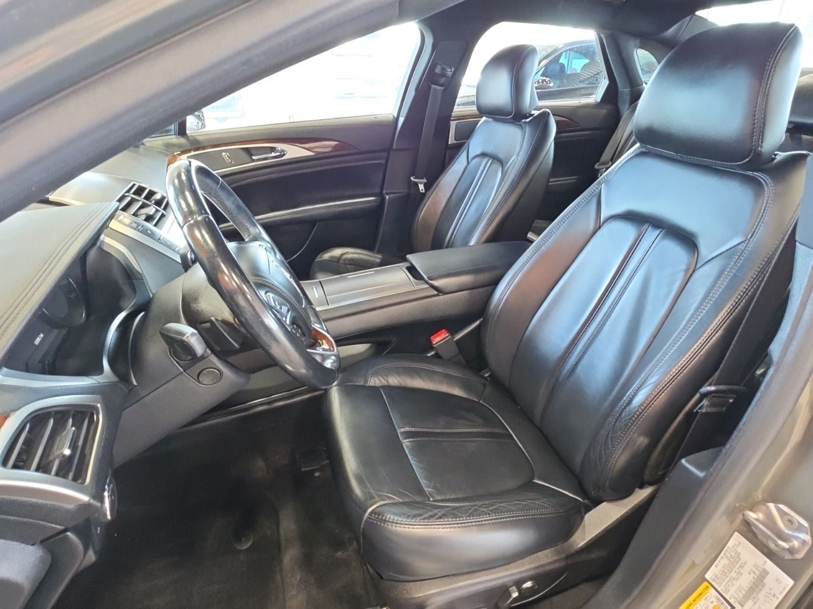 Thumbnail: 2017 Lincoln MKZ - 15