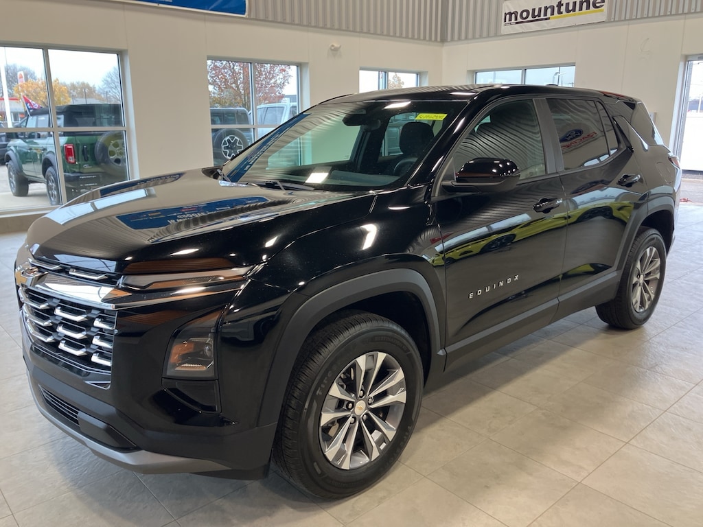 Used 2025 Chevrolet Equinox LT SUV