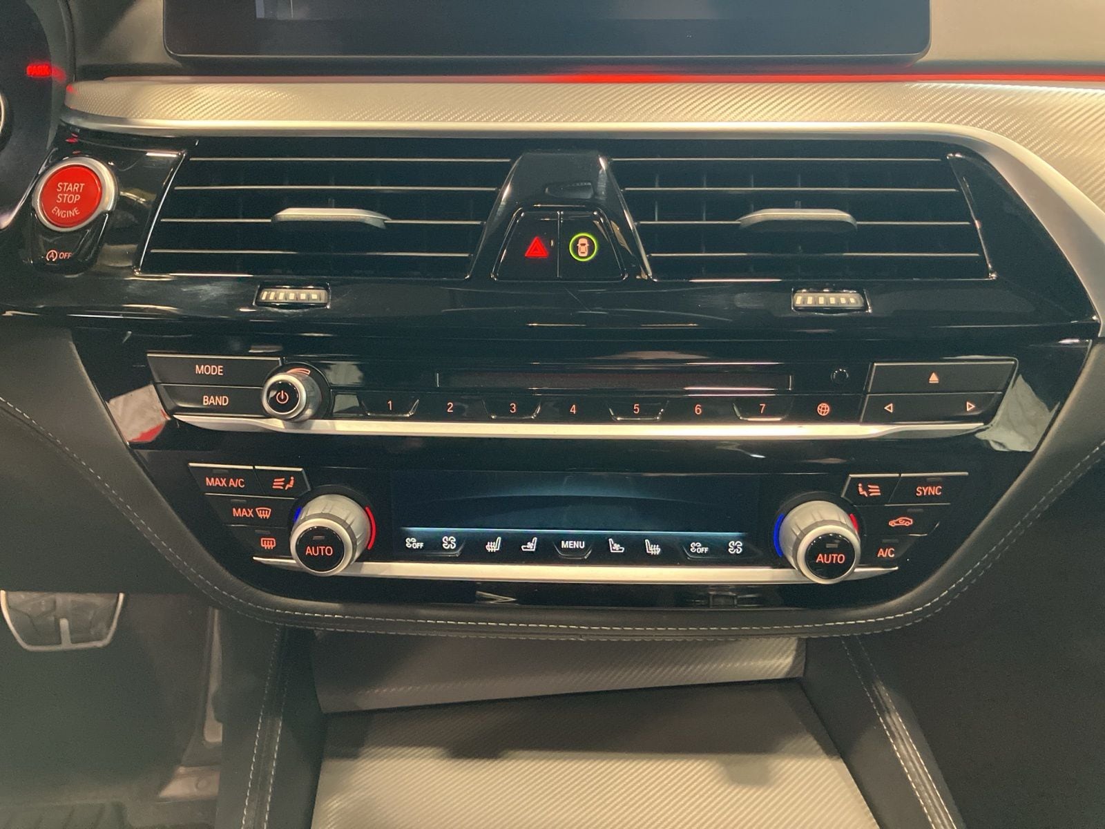 Thumbnail: 2019 BMW M5 - 22