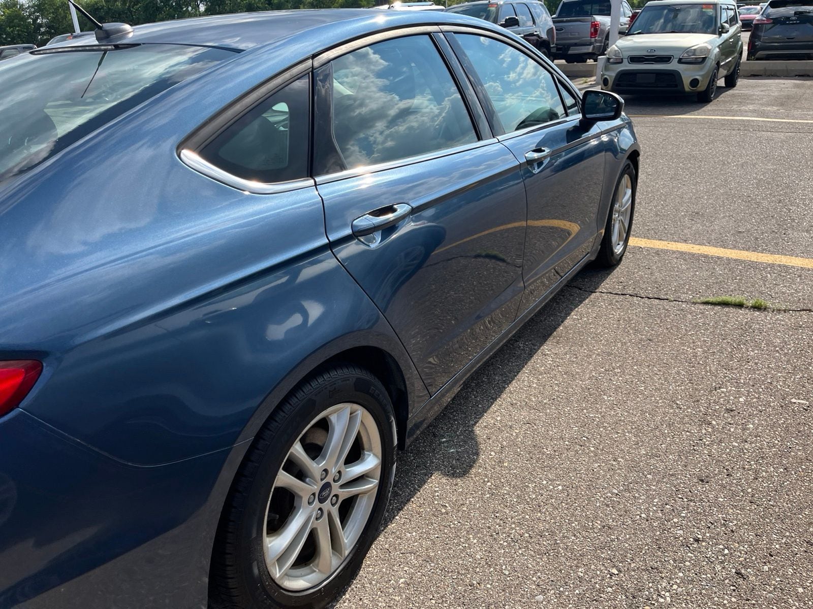 Thumbnail: 2018 Ford Fusion - 16