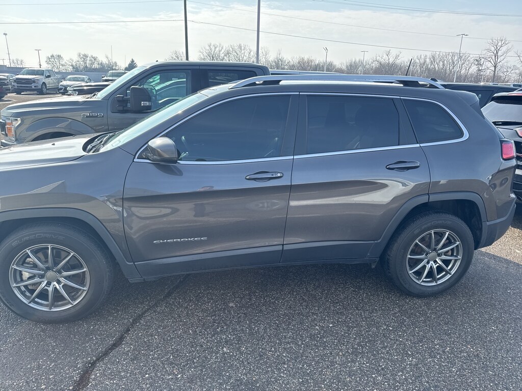 Used 2021 Jeep Cherokee Latitude Lux SUV