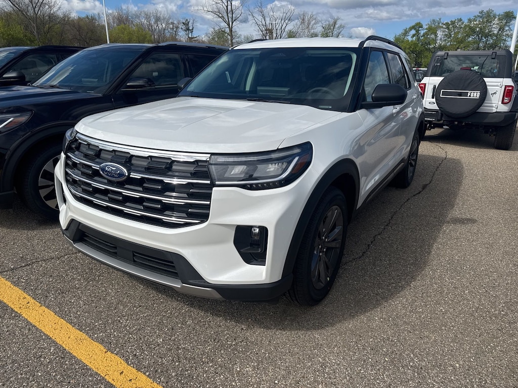 New 2026 Ford Explorer Active SUV