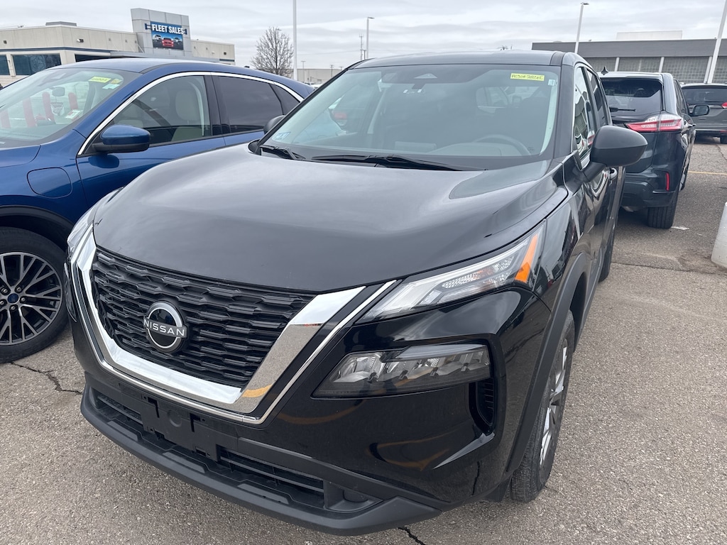 Used 2023 Nissan Rogue S SUV