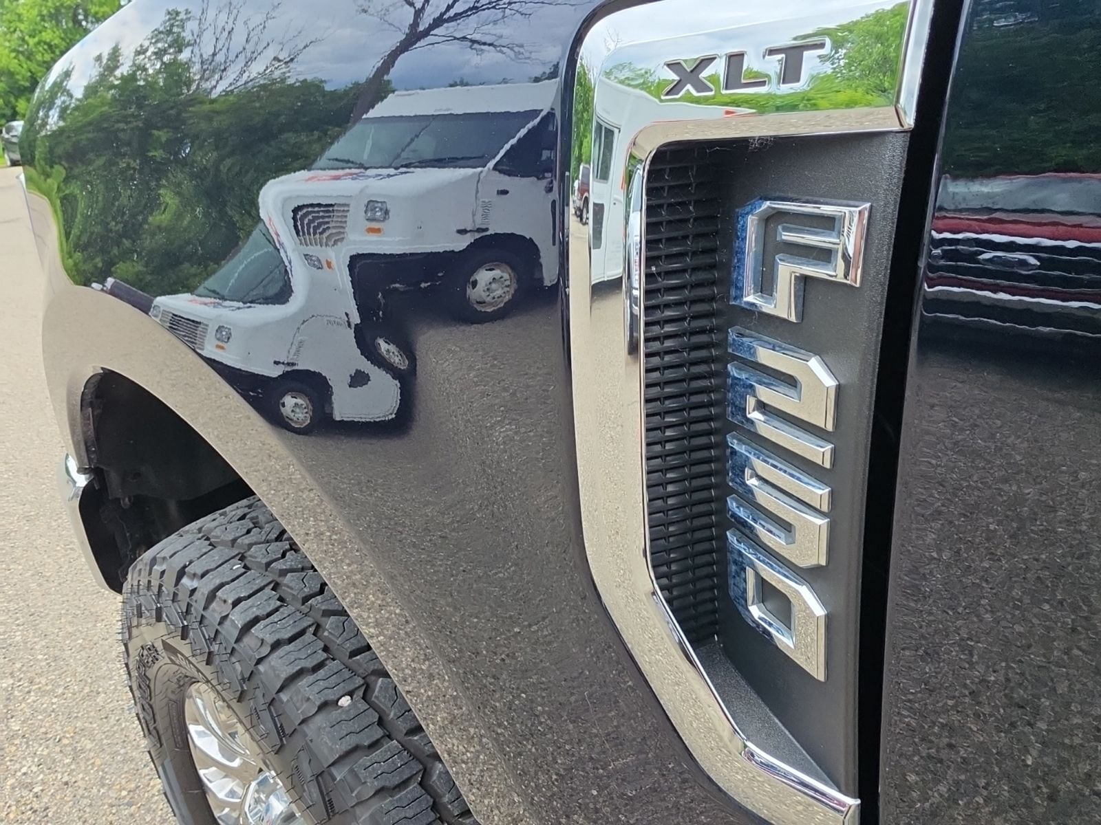 Thumbnail: 2022 Ford F-250 - 14