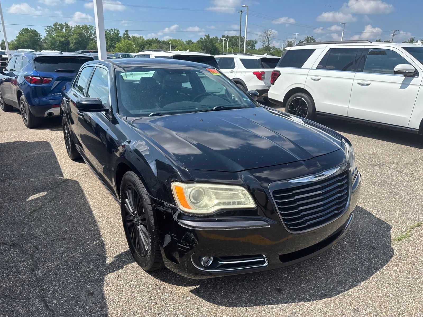Thumbnail: 2014 Chrysler 300 - 9