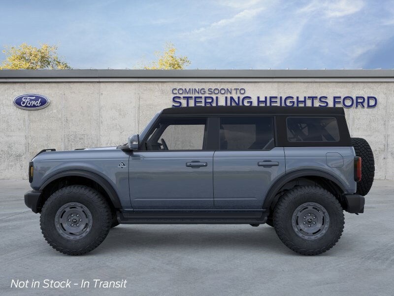 2025 Ford Bronco Outer Banks photo 3