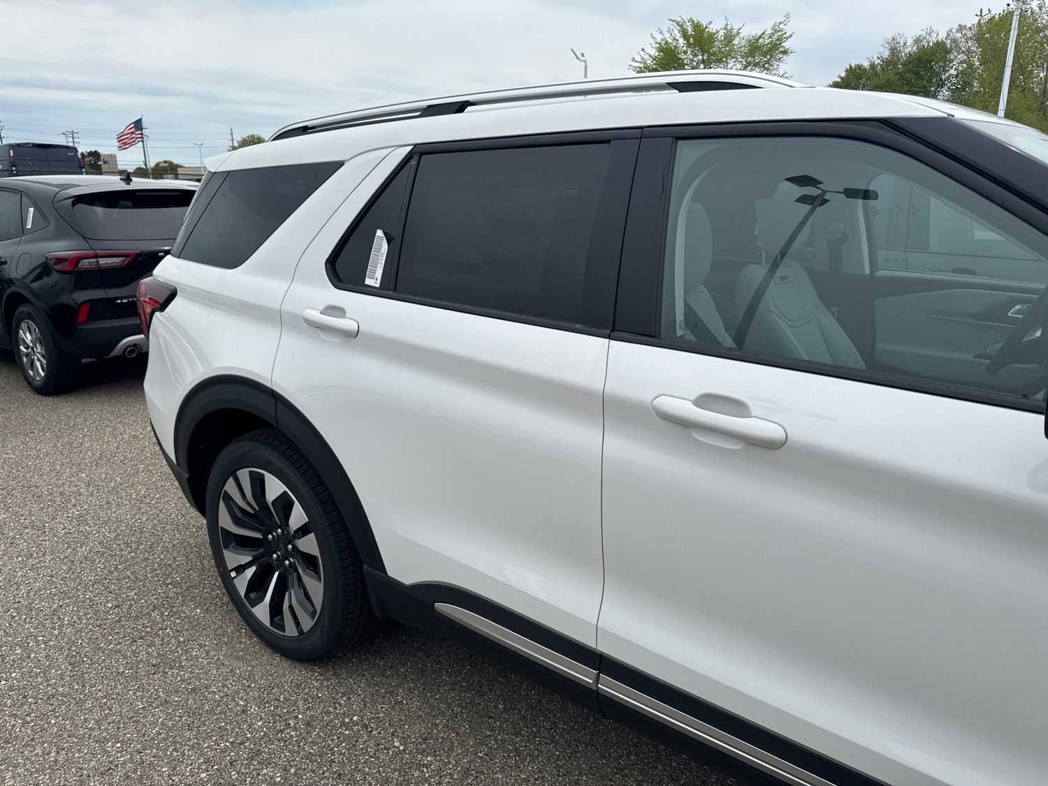Thumbnail: 2026 Ford Explorer - 6