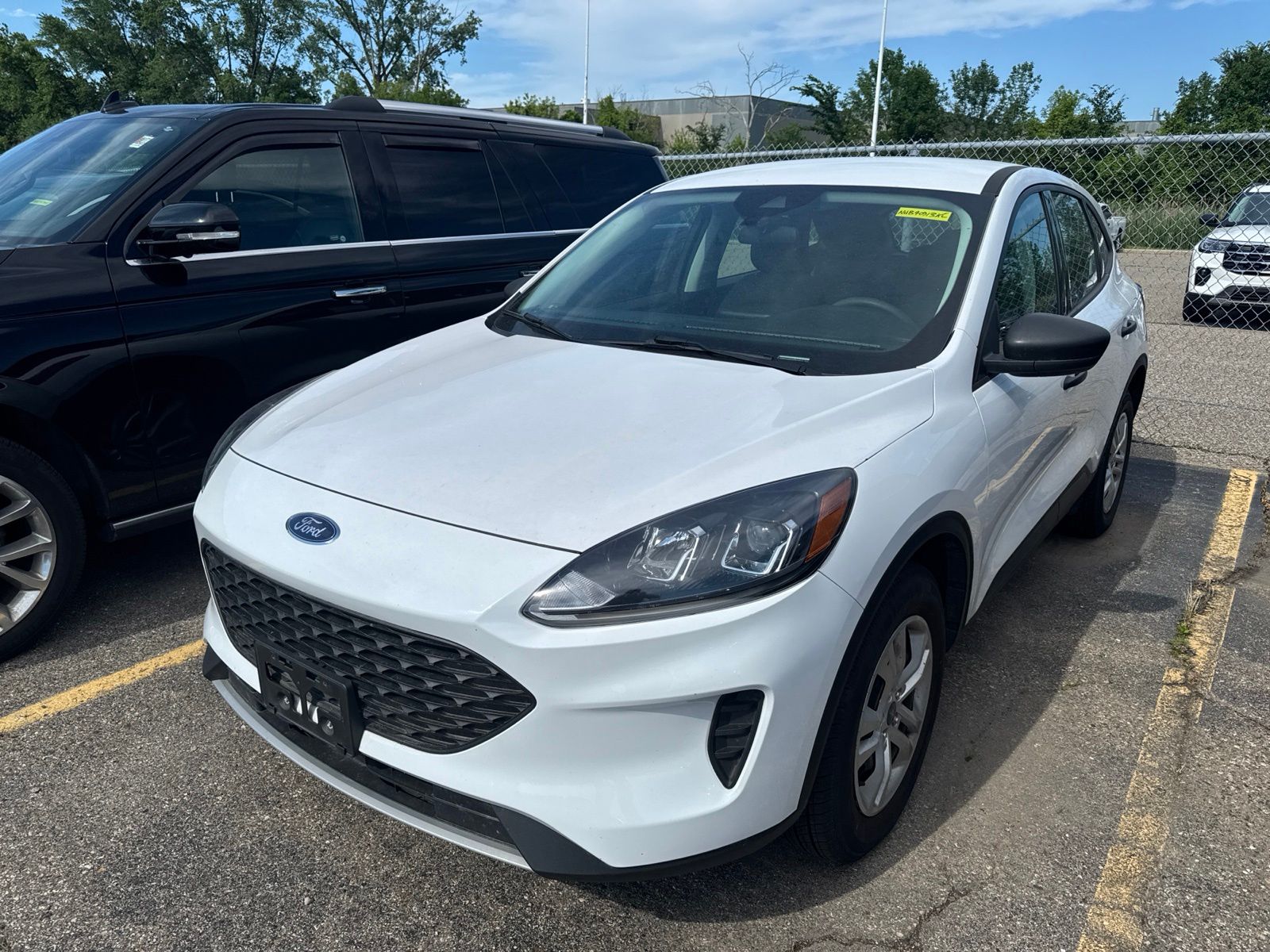 Thumbnail: 2022 Ford Escape - 2