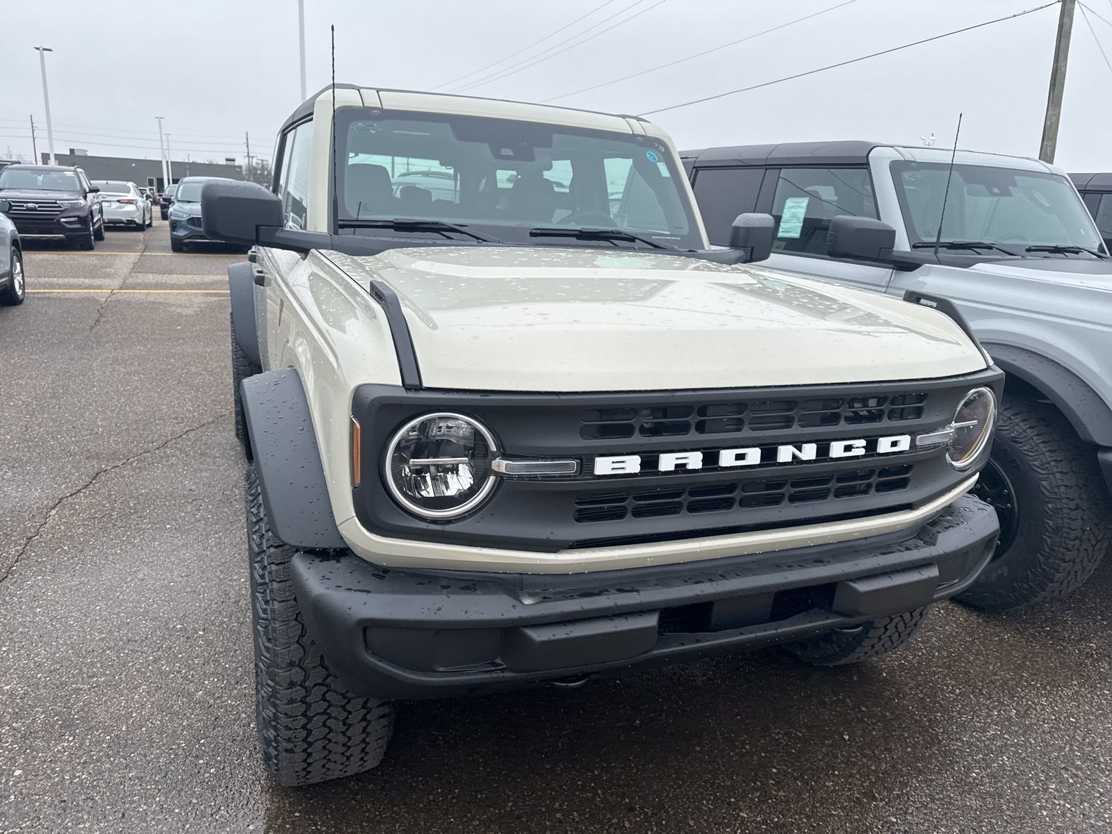 Thumbnail: 2026 Ford Bronco - 5