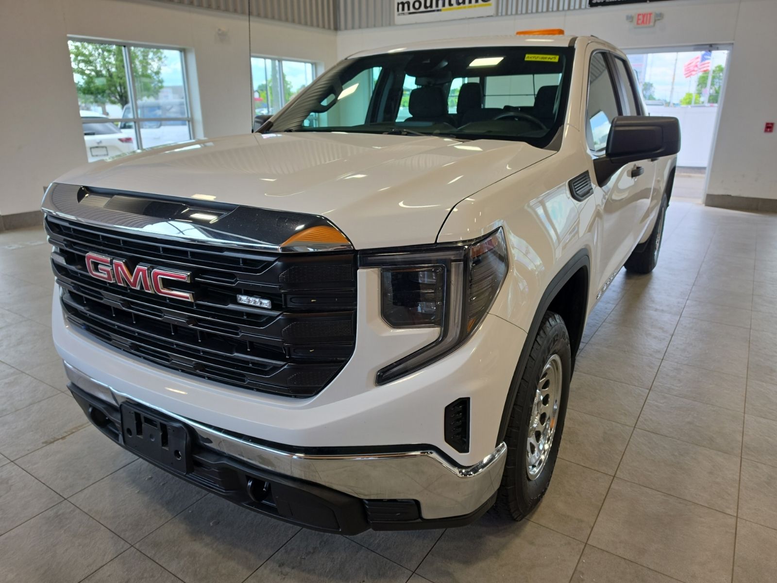 Thumbnail: 2023 GMC Sierra 1500 - 2