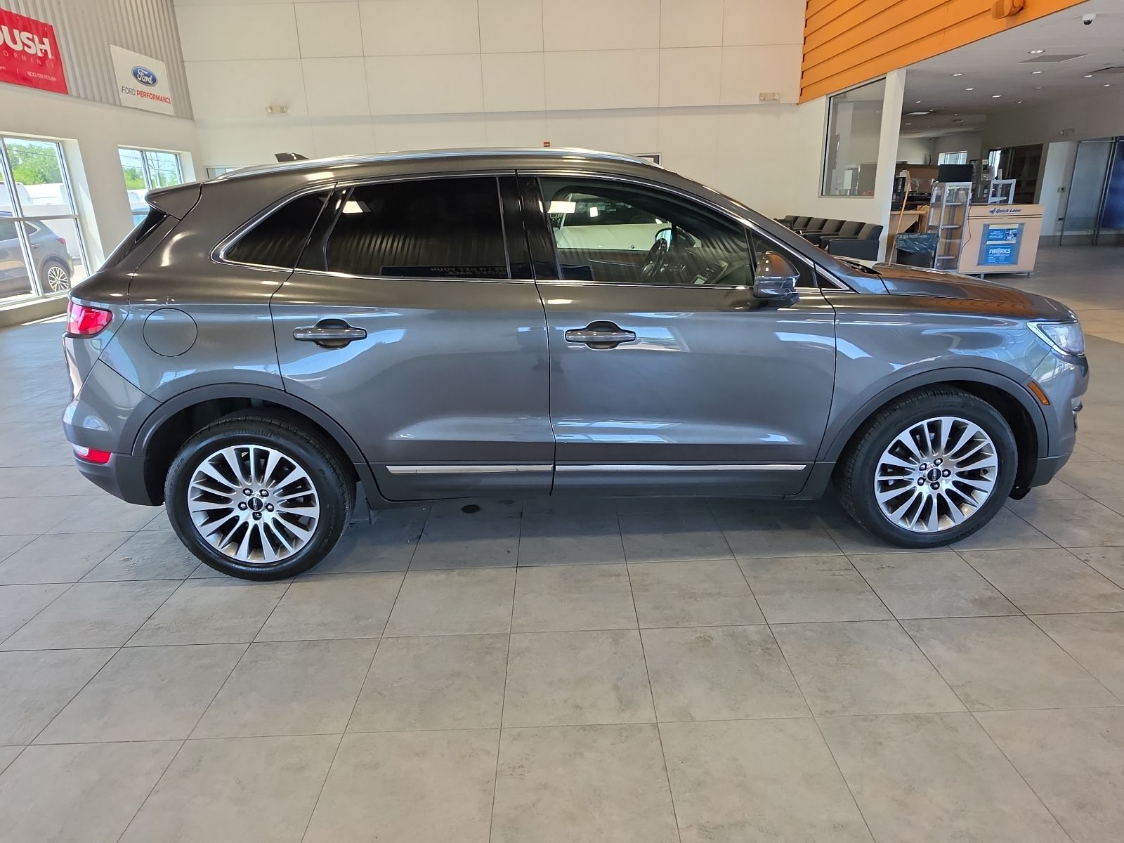 Thumbnail: 2017 Lincoln MKC - 6