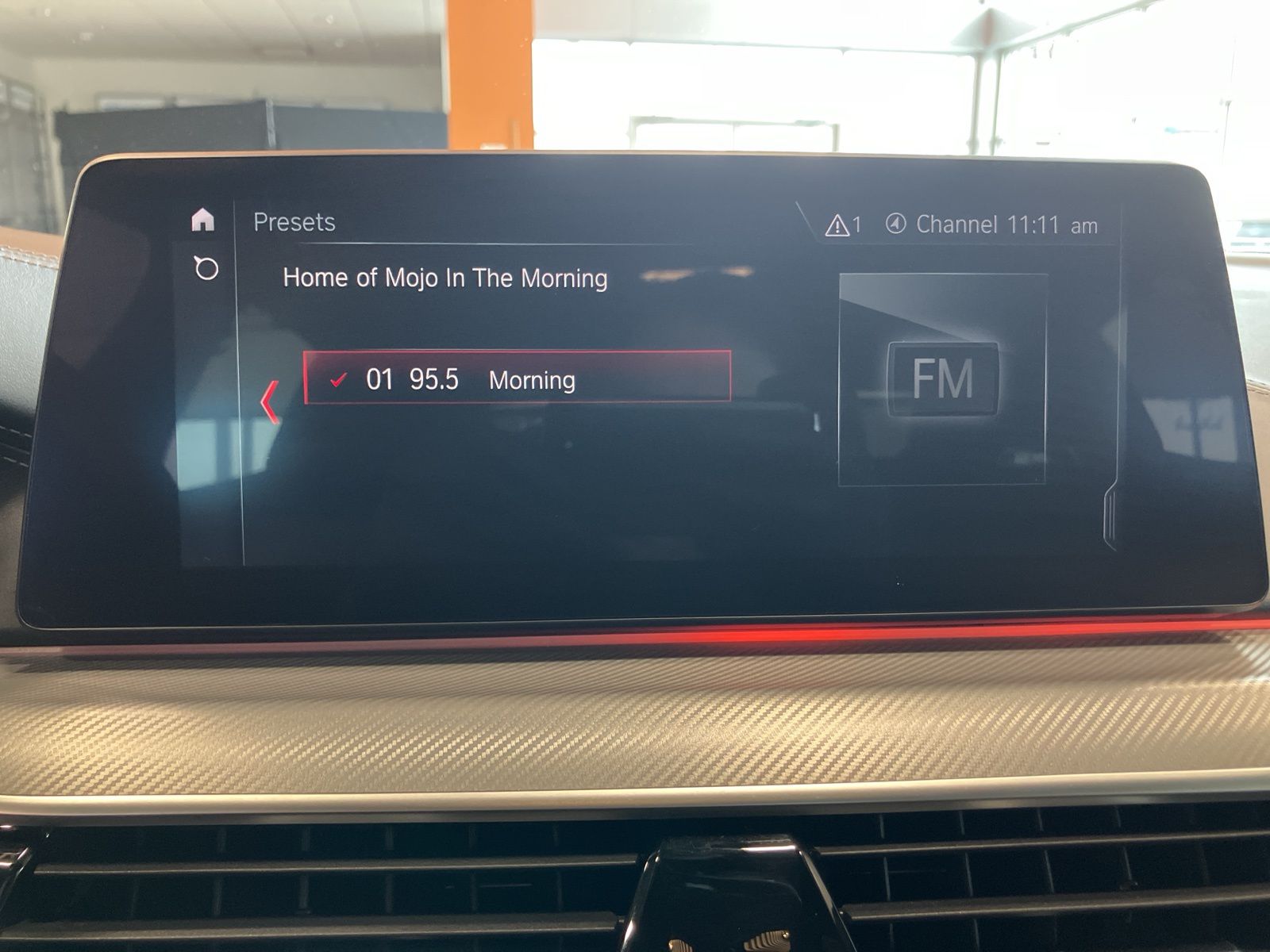 Thumbnail: 2019 BMW M5 - 23