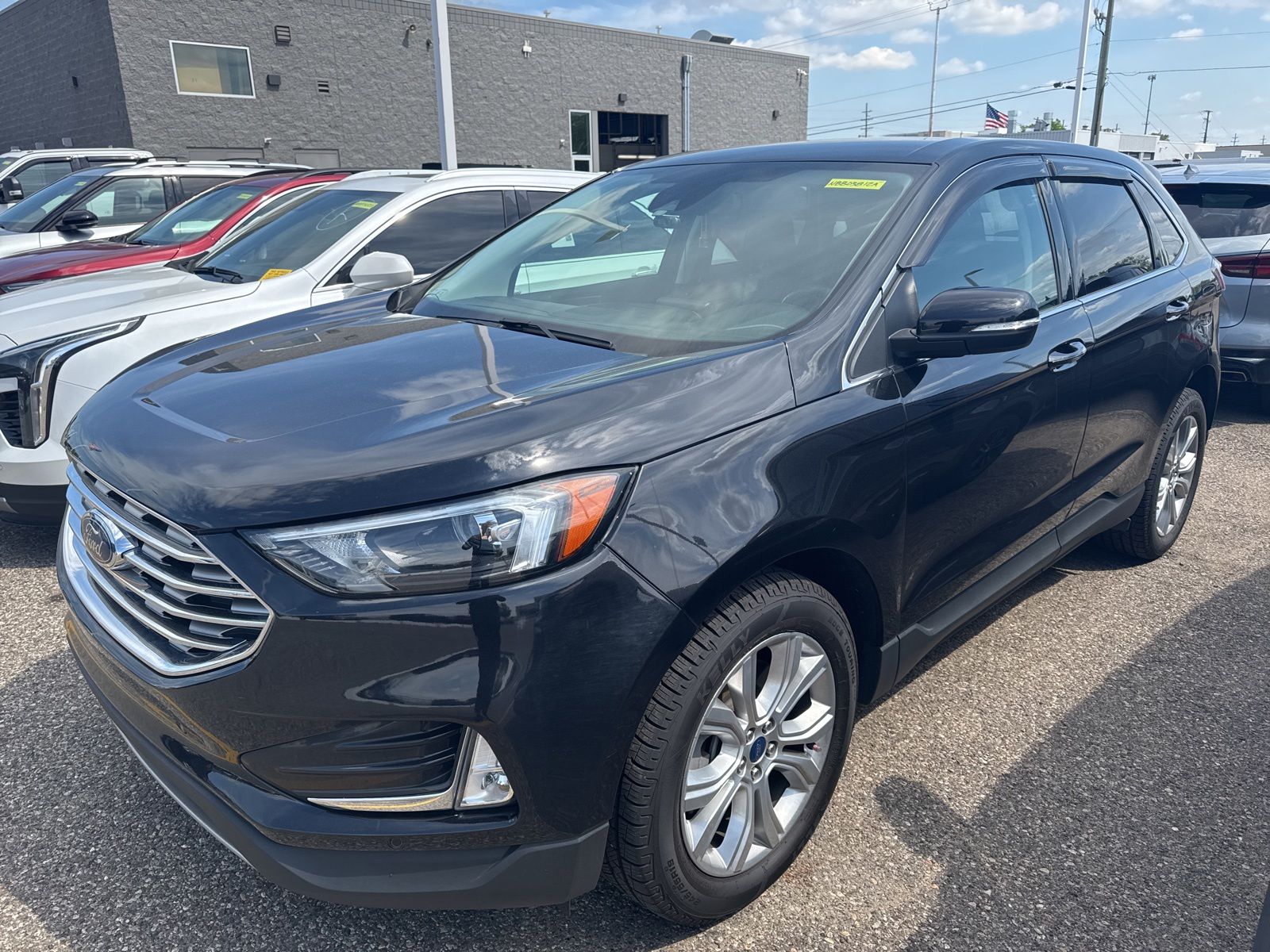 Thumbnail: 2022 Ford Edge - 27