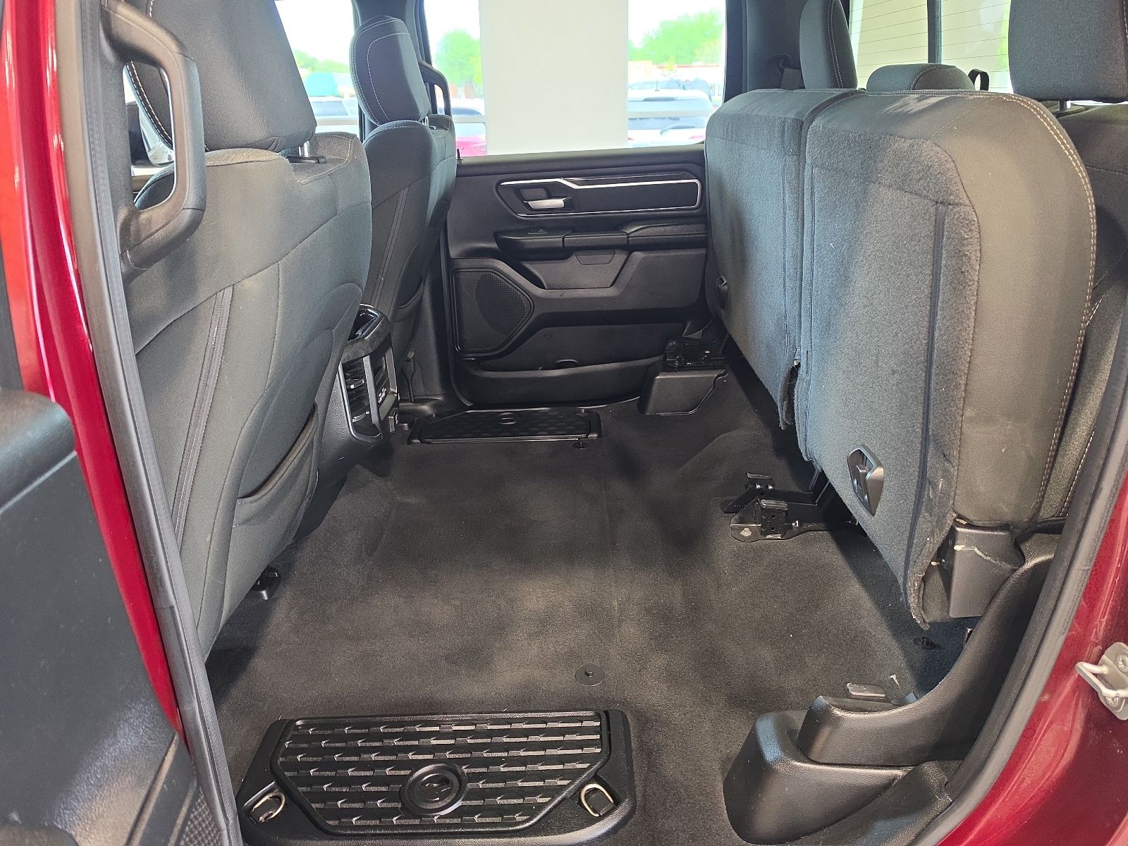 Thumbnail: 2019 RAM 1500 - 33