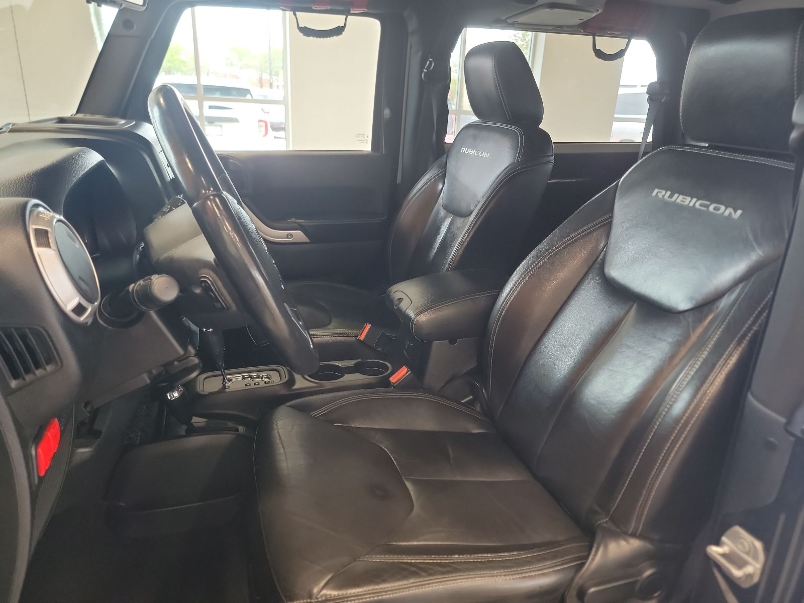 Thumbnail: 2015 Jeep Wrangler - 13
