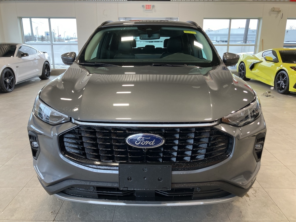 Used 2024 Ford Escape Platinum SUV