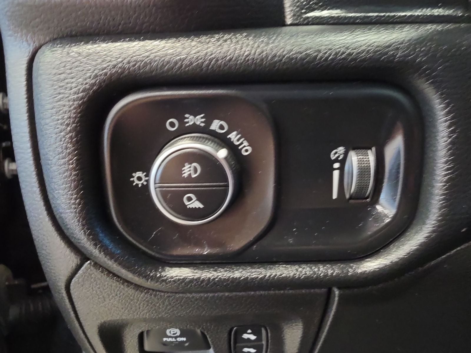 Thumbnail: 2021 RAM 1500 - 18