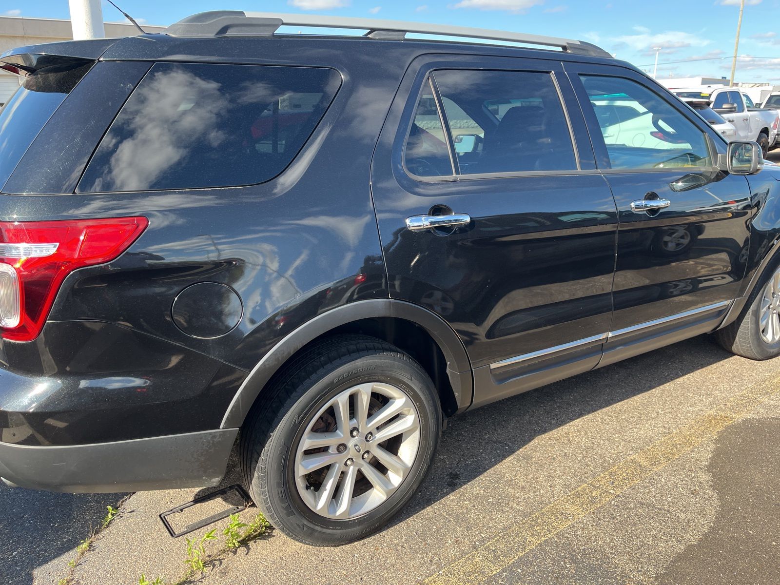 Thumbnail: 2014 Ford Explorer - 14