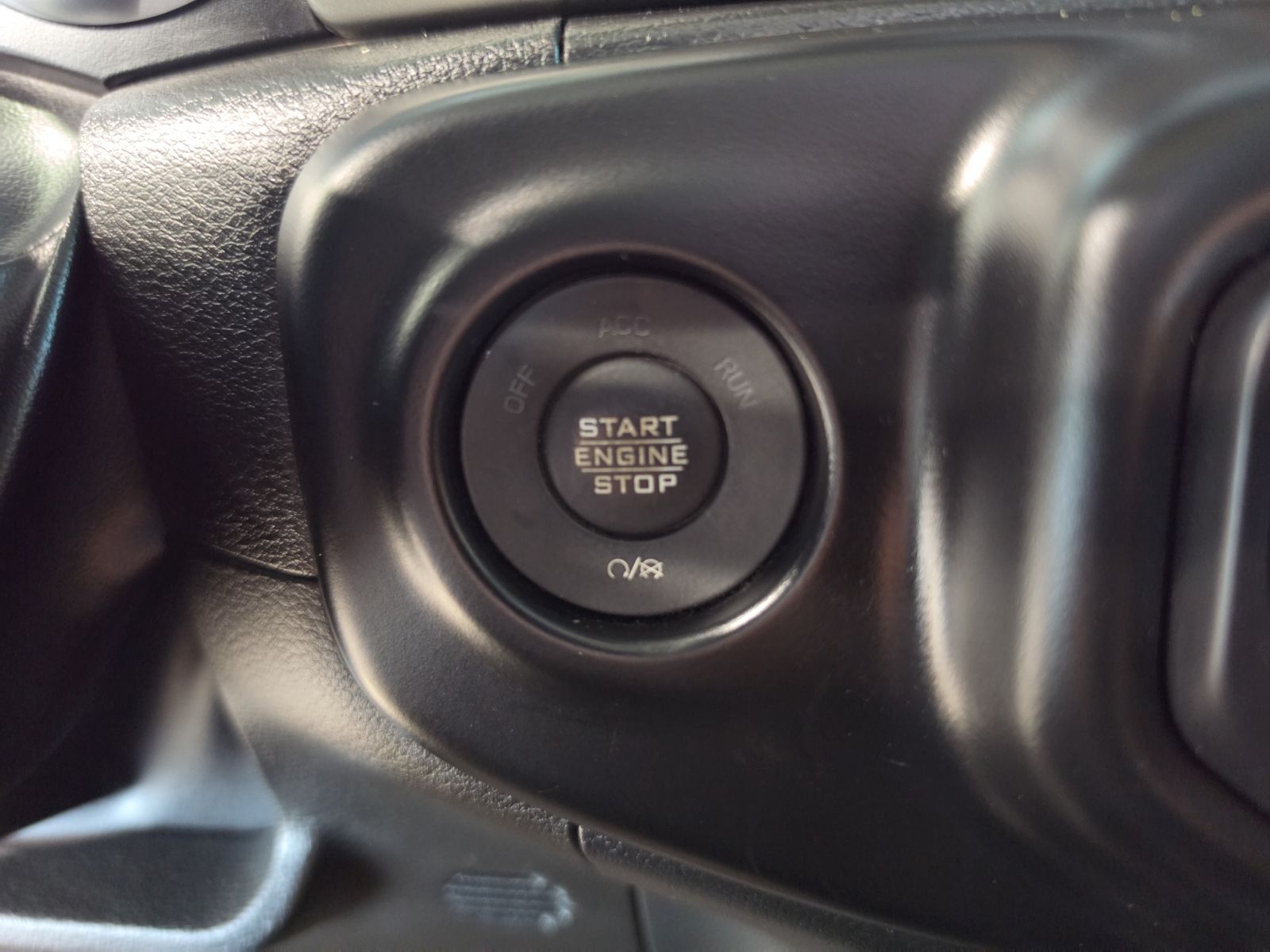 Thumbnail: 2023 Jeep Wrangler - 22