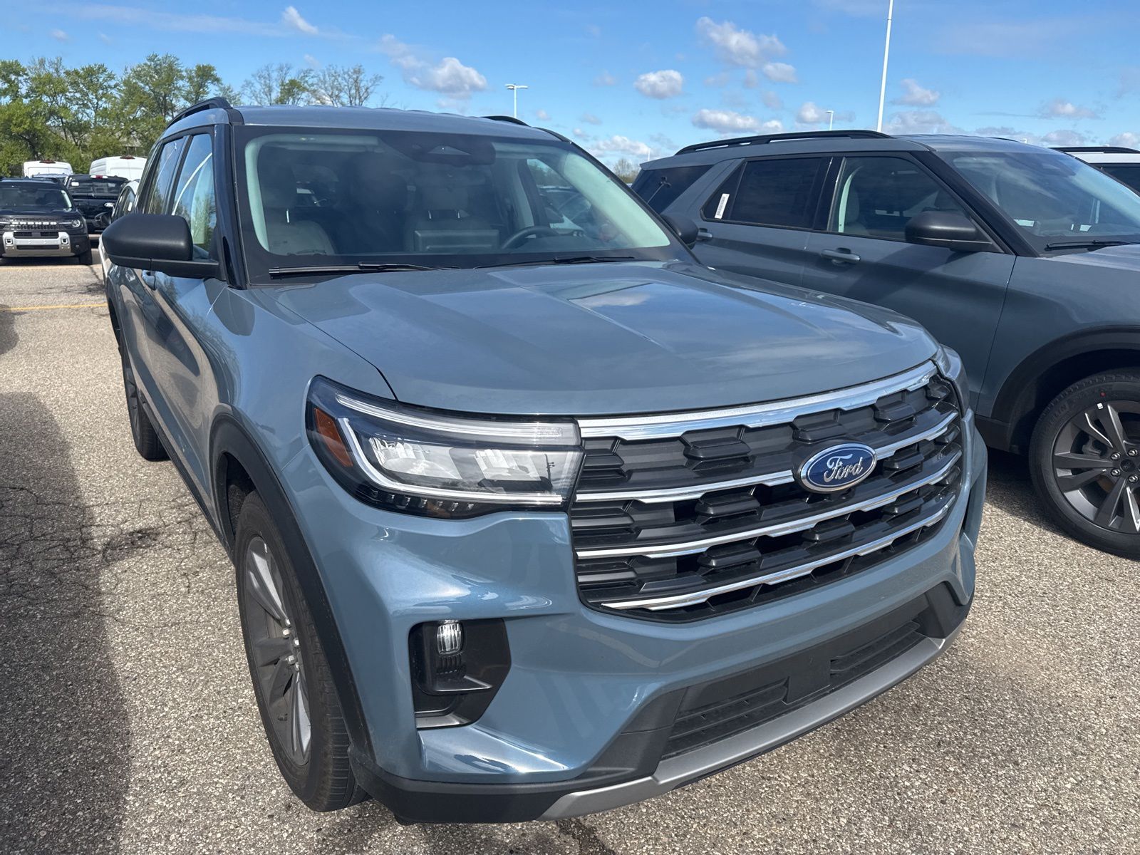 Thumbnail: 2026 Ford Explorer - 9