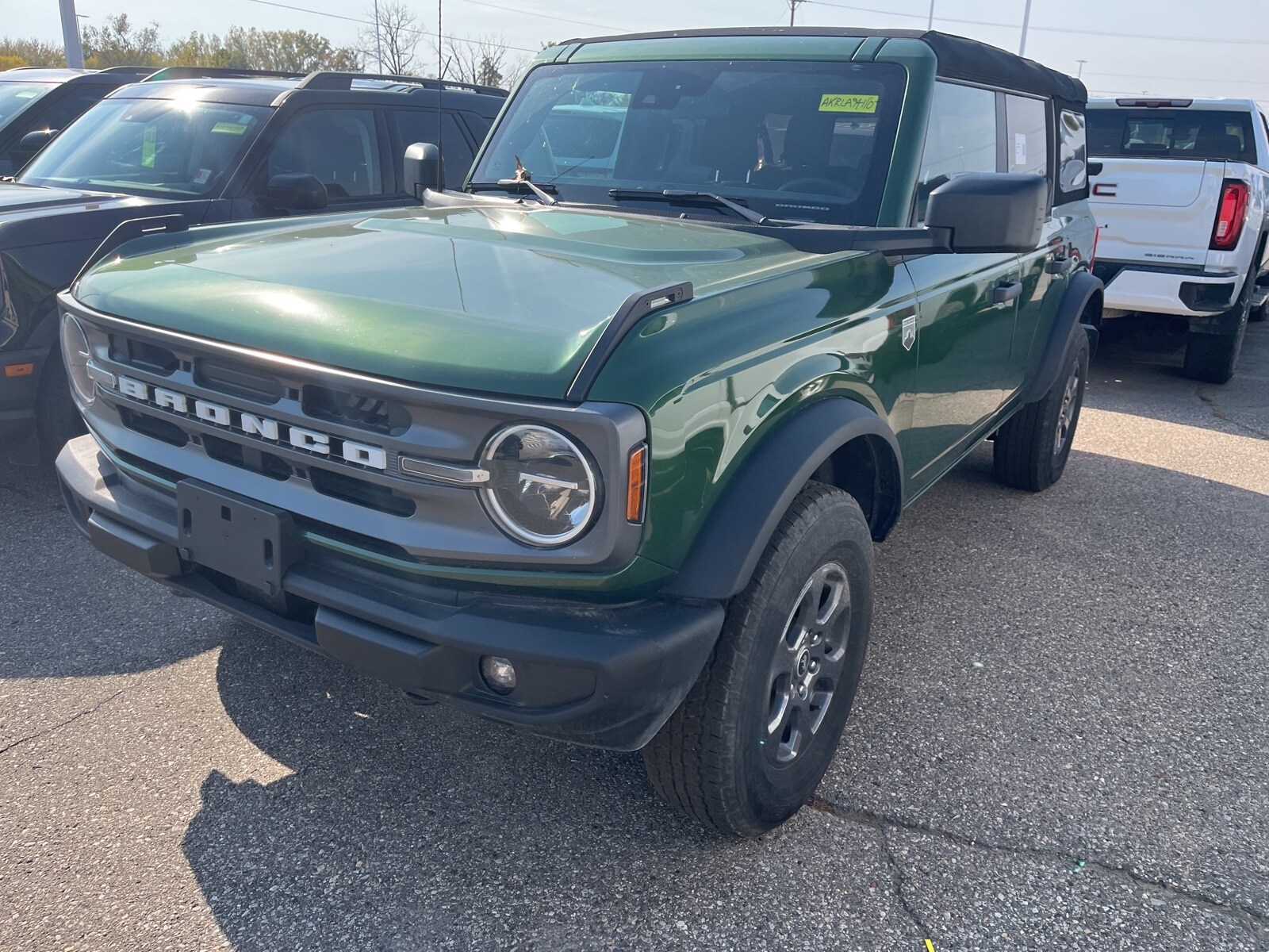2024 Ford Bronco Big Bend photo 2