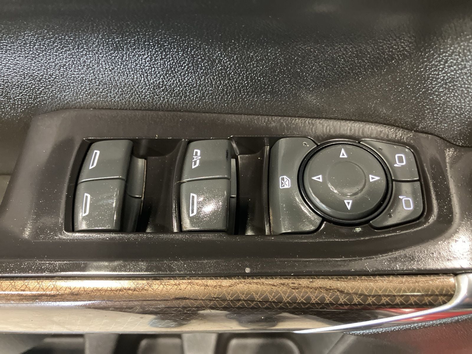 Thumbnail: 2019 Chevrolet Silverado 1500 - 15