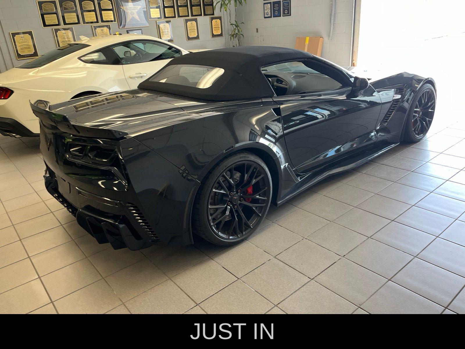 Thumbnail: 2016 Chevrolet Corvette - 14