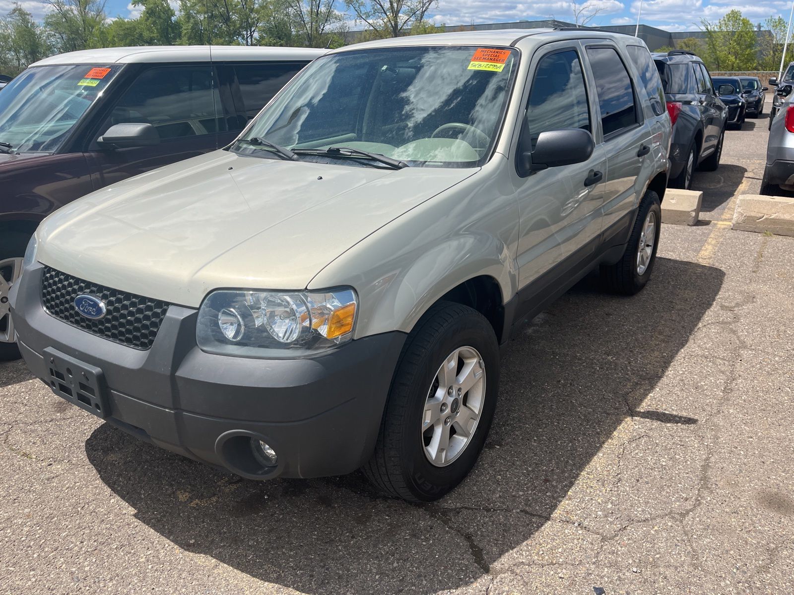 2005 Ford Escape XLT -
                  Sterling Heights, MI